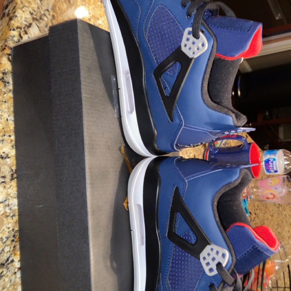 Jordan 4 size 10